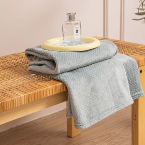 150 x 200 Plush Microfiber Willy Grey Blanket