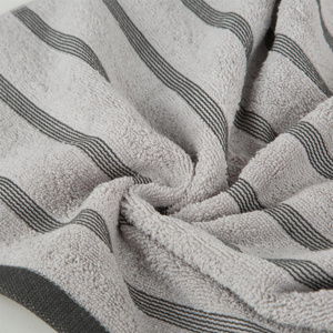 50 x 90 Bath Towel 500g/m2 Isla 01 Silver