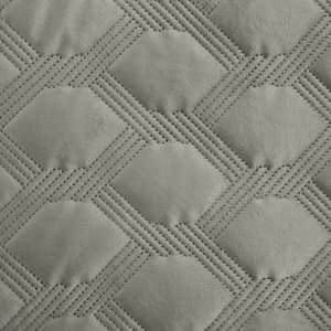 Quilt 220 x 240 Quilted Velvet Sofia5 Silver