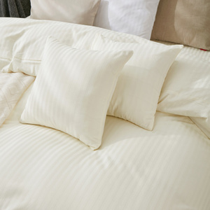 Bedding 160 x 200 3pc Cotton Adamash Ecru