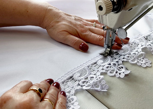 Stainproof Tablecloth with Guipure Lace White 150x220