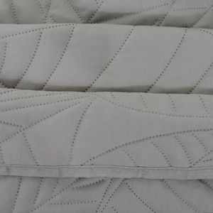 Quilt 220 x 240 Embossed Microfiber Corrado 01