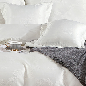 Bedding 220 x 200 5-piece Satin Embroidered AT011