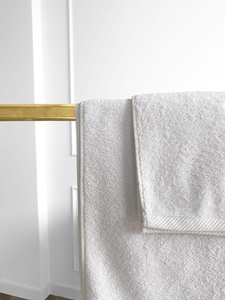 Towel 70 x 140 Cotton Bari 500g/m2 White