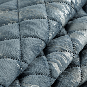 Quilt 170 x 210 Quilted Velvet Blink3 No+Silver