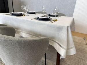 Stain-Resistant Tablecloth 110 x 160 with Lace Nela 549