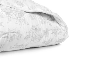 Lily 200 x 220 Anti-allergenic Quilt All Year Round