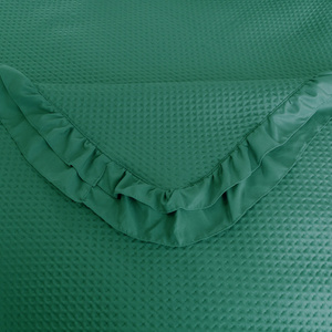 Quilted Bedspread 170 x 210 with Ruffle Rosella 05