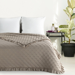 Quilted Bedspread 170 x 210 with Ruffle Vanesa C.Beige