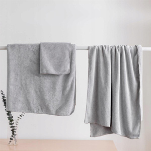 Towel 70 x 140 Microfiber Active 380g/m2 Gray