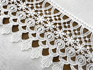 Stain-Resistant Tablecloth 110 x 160 with Lace 2017 White