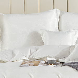 Bedding 220 x 200 5-piece Satin Embroidered AT011