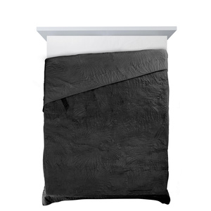 170 x 210 Quilted Velvet Luiz4 Black Bedspread