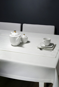 Tablecloth 140 x 280 Stainproof with Purse pattern 240_Bia