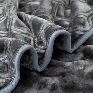 Blanket 160 x 200 Acrylic Stamped Vito Graphite