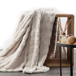 Blanket 70 x 160 Stamped Plush Nancy Beige