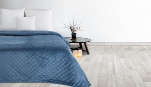 70 x 160 Quilted Velvet Luiz5 Blue Bedspread
