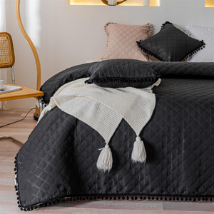 Bedspread 160 x 220 Quilted Two-Sided Pompoo Black
