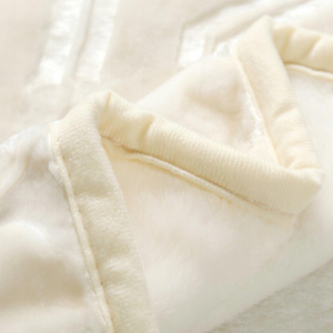 Blanket 160 x 200 Acrylic Stamped Vito Cream