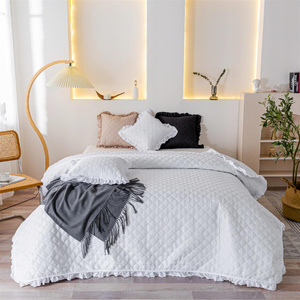 Bedspread 160 x 220 Quilted Double-sided Ruffy White