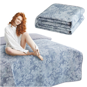 Bedspread 220 x 240 Embossed Microfiber Meric 02