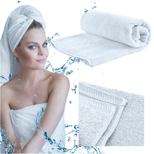 Tango towel 70 x 140 400 g/m2 01 White