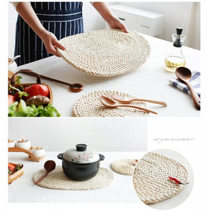 Pad fi 10 Decorative Wicker Bali Round