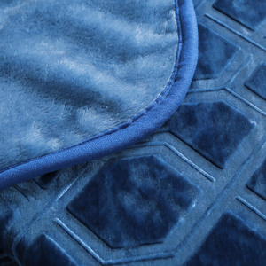 Blanket 160 x 200 Acrylic Stamped Vito Pomegranate