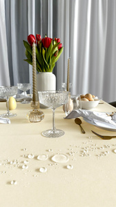 Tablecloth 150x250 Stainproof Classic Savio Cream