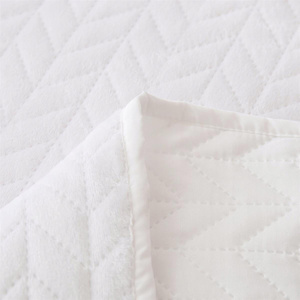 220 x 240 Quilted Velvet Moxie White Bedspread