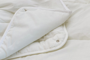 Quilt 200 x 220 Anti-allergenic 4 Seasons Ina 01