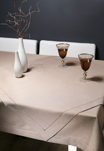 Tablecloth 140 x 140 Stainproof with Purse pattern 240_Beige