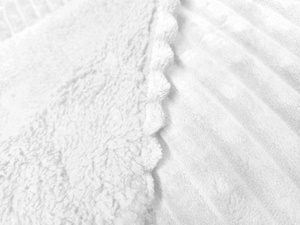 Capri White Reversible Bedspread 160 x 200