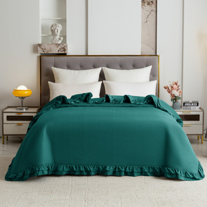 Quilted Bedspread 200 x 220 with Ruffle Rosella 04