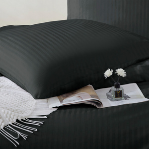 Bedding 160 x 200 3pc Cotton Adamash Black