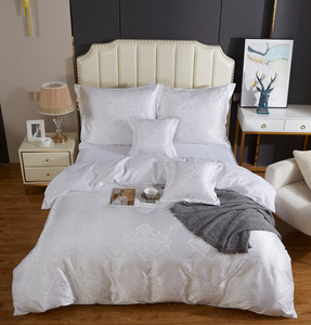 Bedding set 160 x 200 5 pieces Satin Embroidered AT006