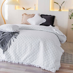 Bedspread 160 x 220 Quilted Double-sided Ruffy White