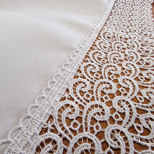 Tablecloth 140 x 220 Gipiura pattern 001 White