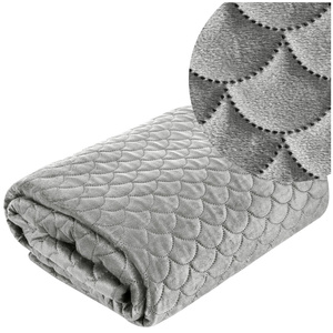 Bedspread 170 x 210 Decorative quilted pattern Ariel Silvern1