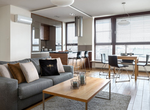 Lori C. Decorative 45 x 45 pillowcase. Zie + Zl