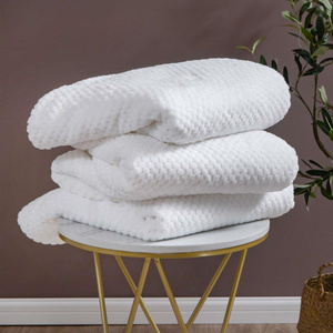 Blanket 150 x 200 Microfiber Jacquard Monte White