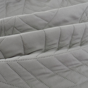 Quilt 170 x 210 Embossed Microfiber Corrado 01