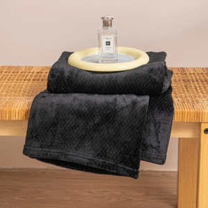 70 x 150 Plush Microfiber Willy Black Blanket