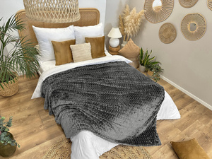Blanket 200 x 220 Microfiber Embossed Plush Ala 3D Slices 01