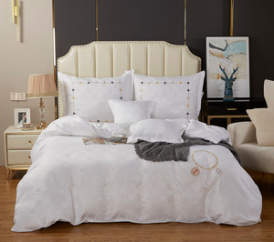 Bedding 220 x 200 5 pcs Satin Embroidered AT012