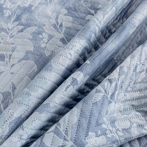 Cover 170 x 210 Embossed Microfiber Meric 02