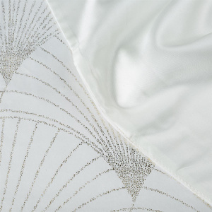 35 x 220 Decorative Velvet Blink14 White Runner