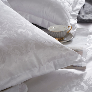 Bedding 220 x 200 5 pcs Satin Embroidered AT006