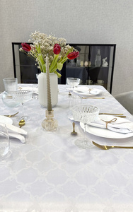 Decorative Tablecloth 110 x 160 Jacquard Camille 01