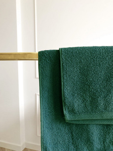 Towel 70 x 140 Cotton Bari 500g/m2 Bottle